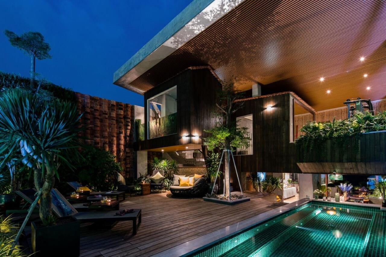 âu Lạc Legend 4* TP. Hồ Chí Minh